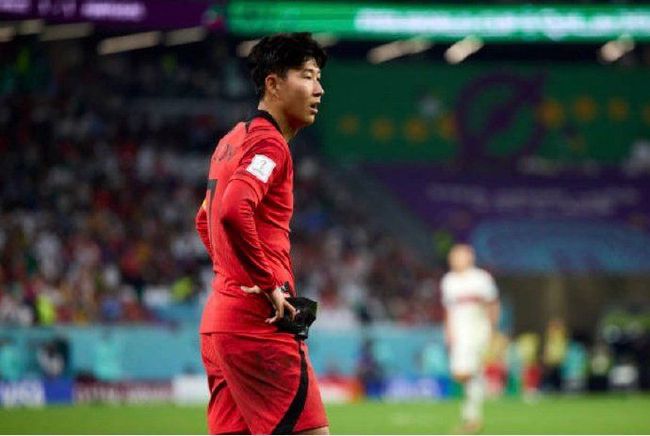 格伦·克洛斯、莎拉·保罗森、泰亚娜·泰勒、金·卡戴珊、妮.卷福和家人撒丁岛度假 库伯和吉吉、罗比夫妇同行_海外_ 消息 首页 新闻 视频 大片 影库 CCTV6 VIP影院 搜索 电影 星闻 独家 更多 专题 图片 视频 滚动 首页 新闻 大片 影库 CCTV6 VIP影院 客户端 电影网>新闻>明星资讯 卷福和家人撒丁岛度假 库伯和吉吉、罗比夫妇同行 时间：2024.09.02 ： 作者：迪莫 ： 共8张 当地时间8月29日，意大利帕马罗拉岛，布莱德利·库珀和女友吉吉·哈迪德、本尼迪克特·康伯巴奇，还有玛格特·罗比和老公汤姆·阿克雷乘坐同一游艇外出度假。